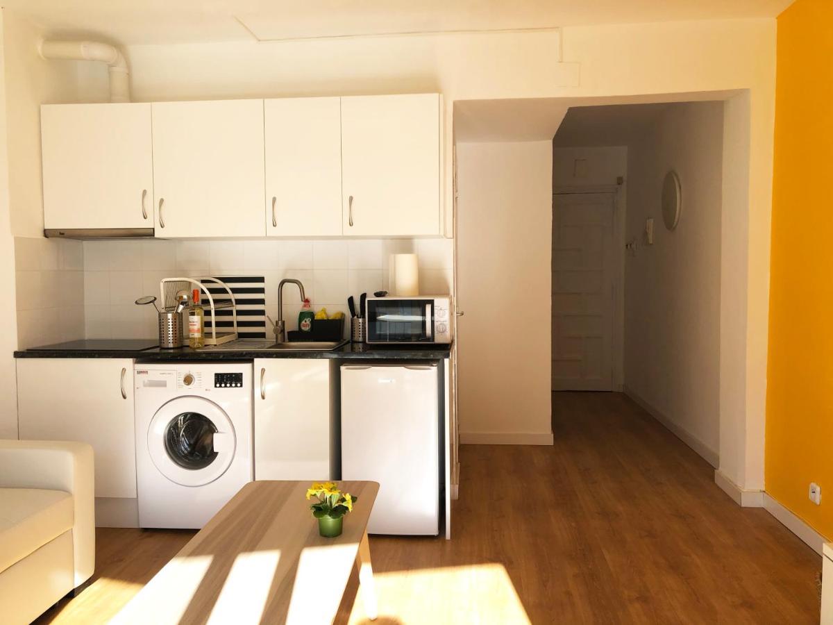Lovely Seaside Apartment In Front Of Calafell Beach And Cunit Beach Segur de Calafell Bagian luar foto