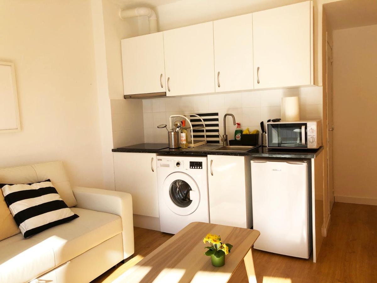 Lovely Seaside Apartment In Front Of Calafell Beach And Cunit Beach Segur de Calafell Bagian luar foto